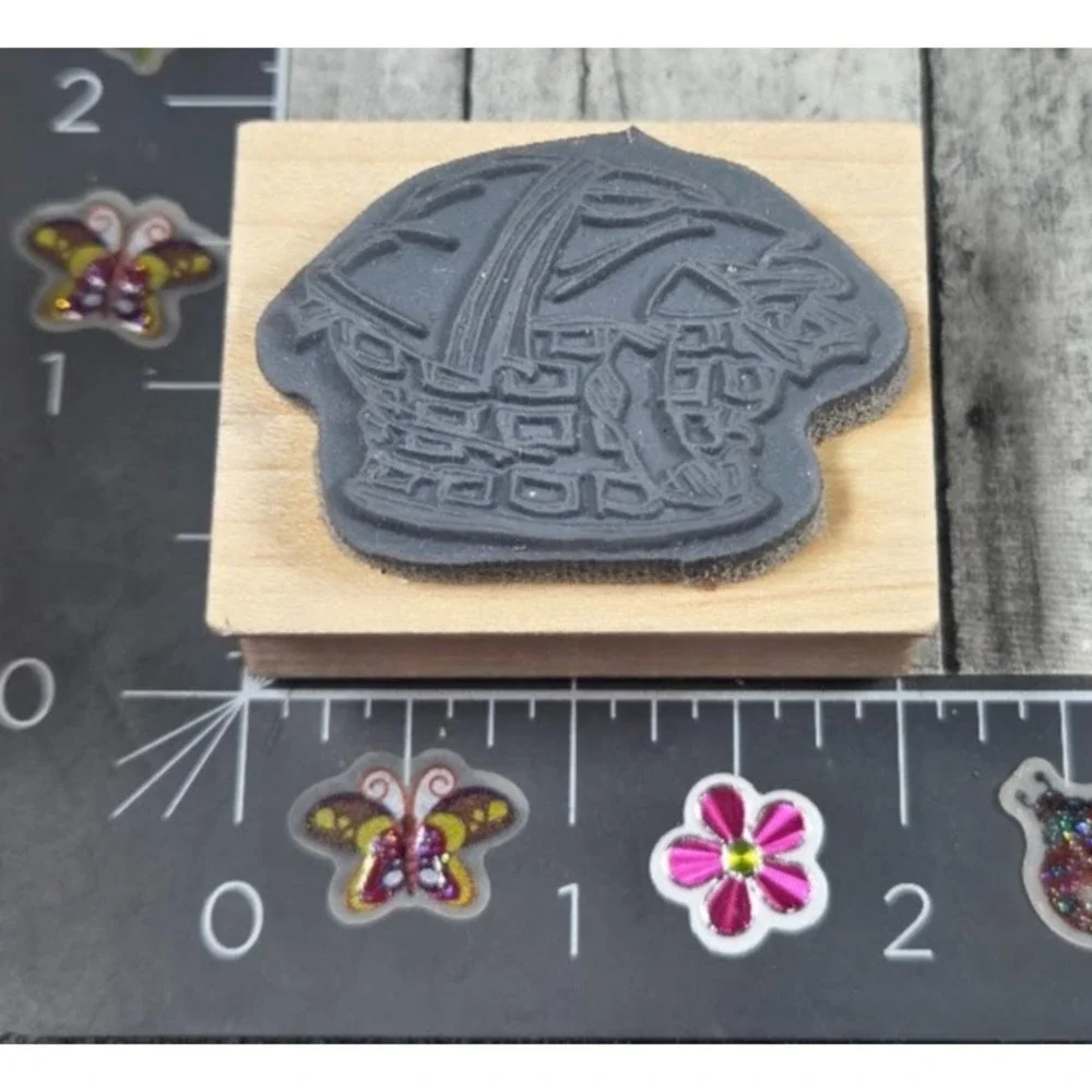 Art Impressions Laundry Basket E1713 Rubber Stamp Wood #A68